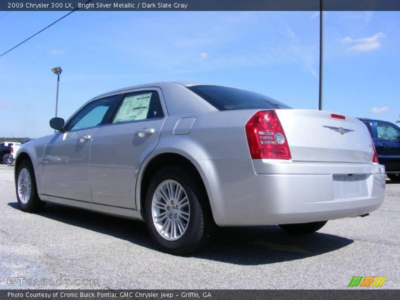 Bright Silver Metallic / Dark Slate Gray 2009 Chrysler 300 LX