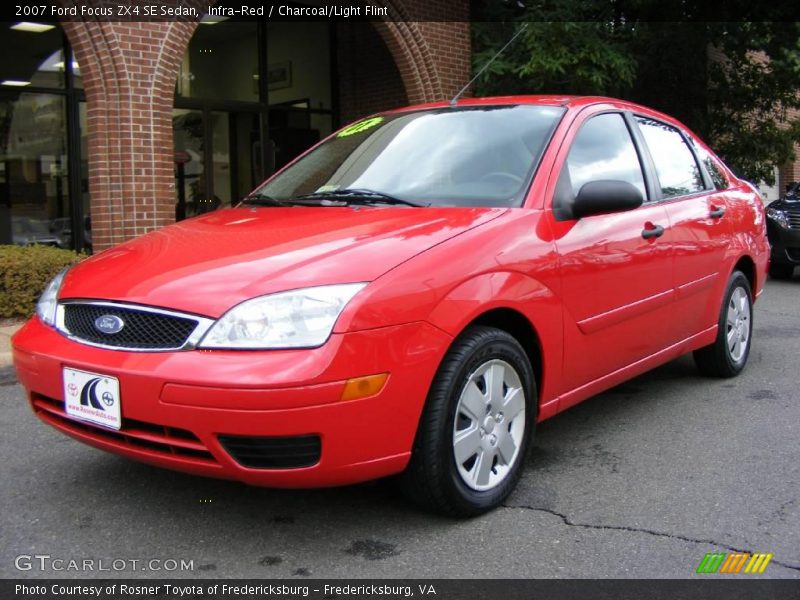 Infra-Red / Charcoal/Light Flint 2007 Ford Focus ZX4 SE Sedan