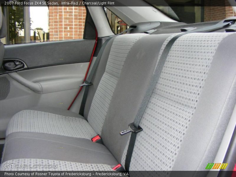 Infra-Red / Charcoal/Light Flint 2007 Ford Focus ZX4 SE Sedan