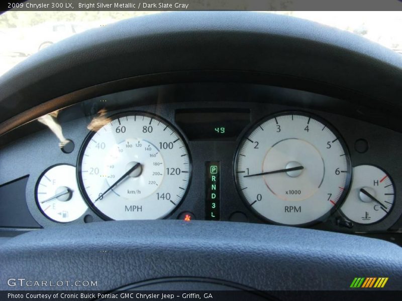 Bright Silver Metallic / Dark Slate Gray 2009 Chrysler 300 LX