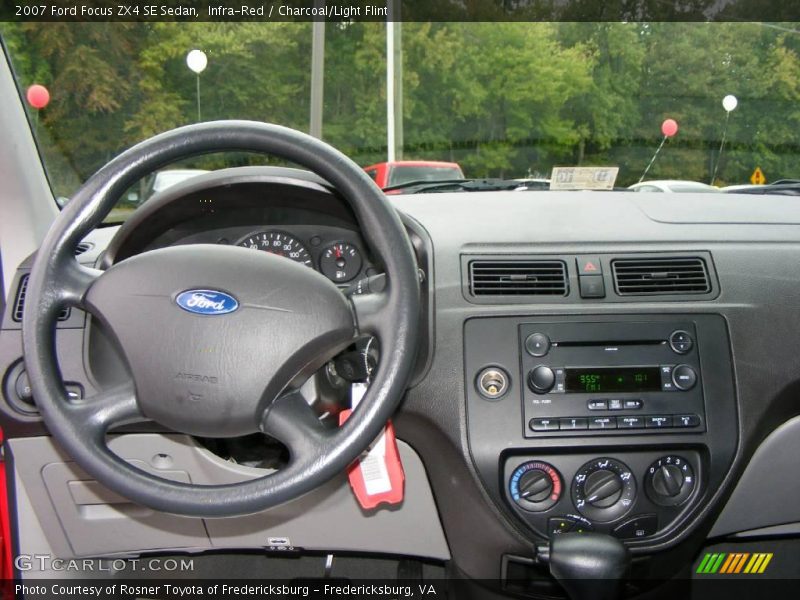 Infra-Red / Charcoal/Light Flint 2007 Ford Focus ZX4 SE Sedan