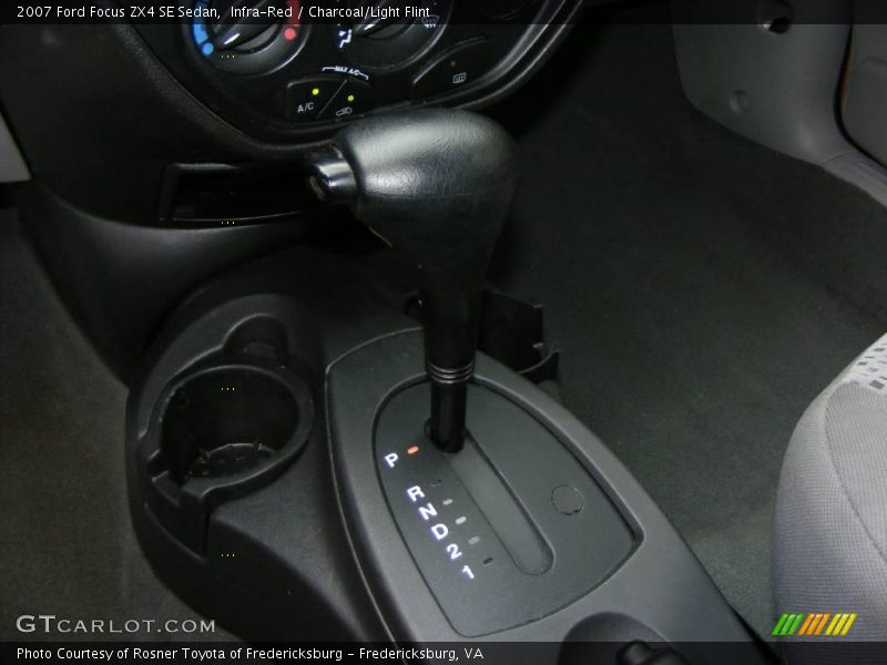 Infra-Red / Charcoal/Light Flint 2007 Ford Focus ZX4 SE Sedan