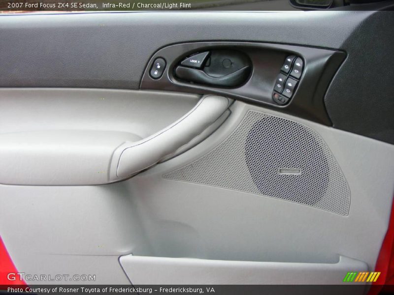 Infra-Red / Charcoal/Light Flint 2007 Ford Focus ZX4 SE Sedan