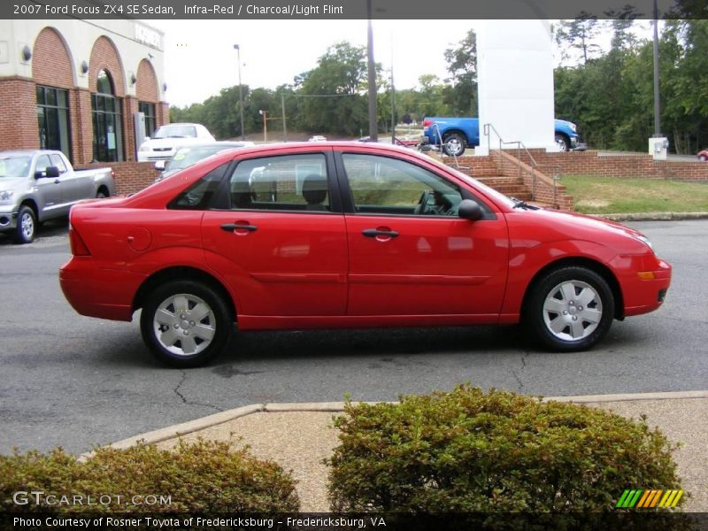 Infra-Red / Charcoal/Light Flint 2007 Ford Focus ZX4 SE Sedan