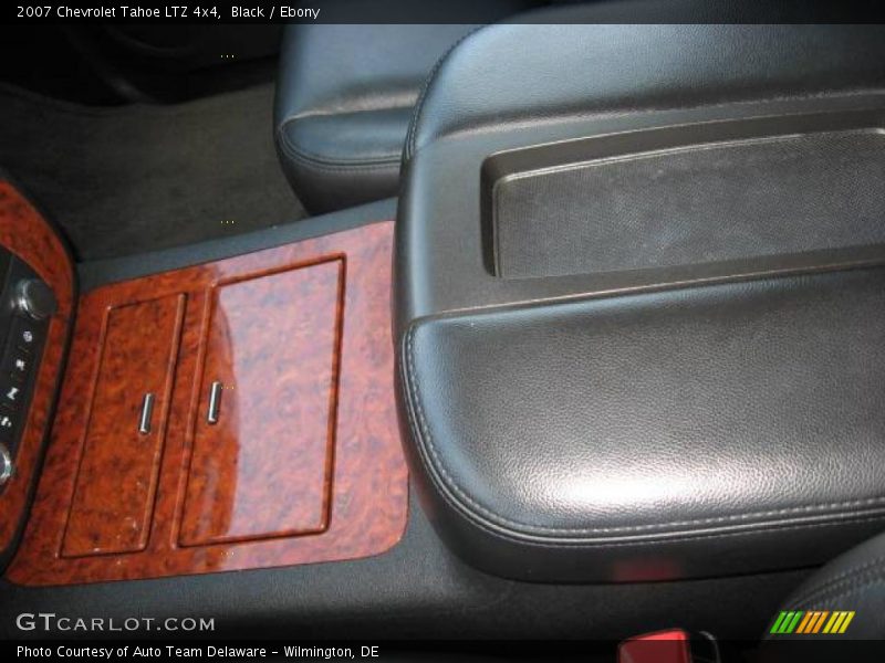 Black / Ebony 2007 Chevrolet Tahoe LTZ 4x4