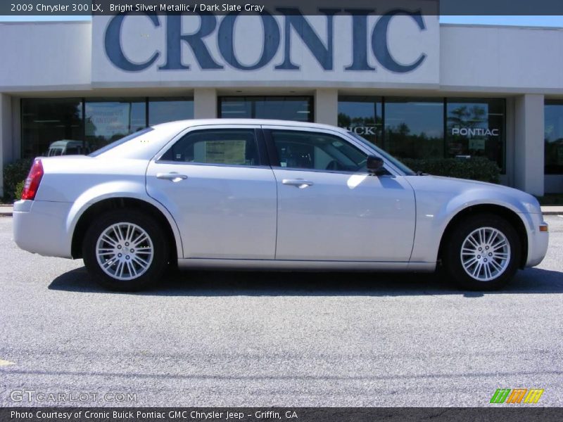 Bright Silver Metallic / Dark Slate Gray 2009 Chrysler 300 LX
