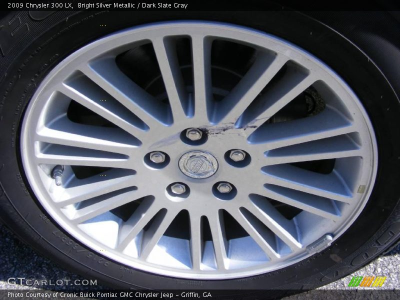 Bright Silver Metallic / Dark Slate Gray 2009 Chrysler 300 LX