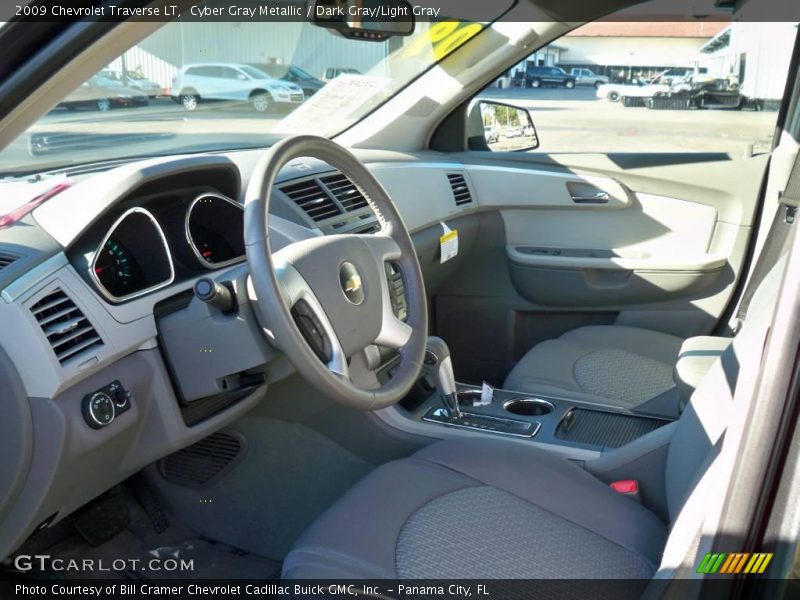 Cyber Gray Metallic / Dark Gray/Light Gray 2009 Chevrolet Traverse LT