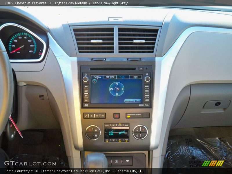 Cyber Gray Metallic / Dark Gray/Light Gray 2009 Chevrolet Traverse LT