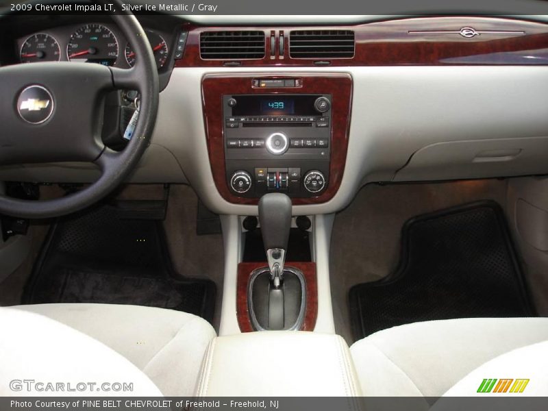 Silver Ice Metallic / Gray 2009 Chevrolet Impala LT