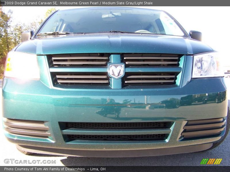 Melbourne Green Pearl / Medium Slate Gray/Light Shale 2009 Dodge Grand Caravan SE