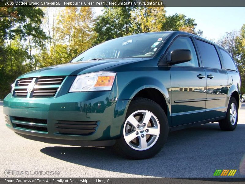 Melbourne Green Pearl / Medium Slate Gray/Light Shale 2009 Dodge Grand Caravan SE