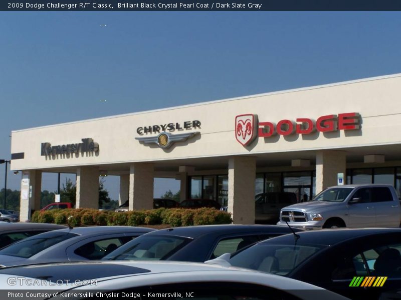 Brilliant Black Crystal Pearl Coat / Dark Slate Gray 2009 Dodge Challenger R/T Classic