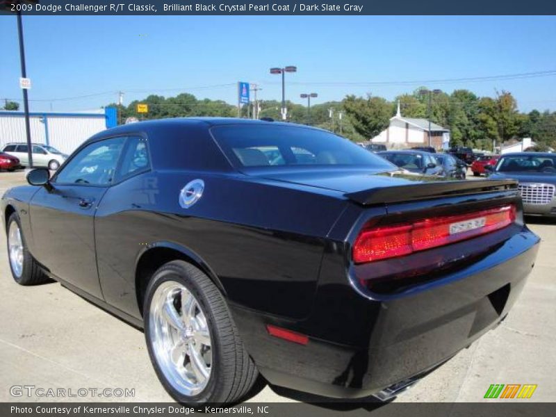 Brilliant Black Crystal Pearl Coat / Dark Slate Gray 2009 Dodge Challenger R/T Classic