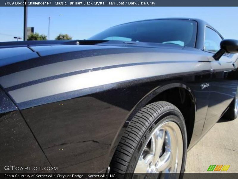 Brilliant Black Crystal Pearl Coat / Dark Slate Gray 2009 Dodge Challenger R/T Classic