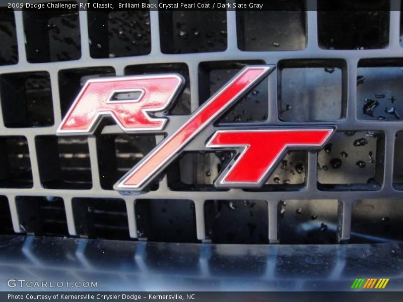 Brilliant Black Crystal Pearl Coat / Dark Slate Gray 2009 Dodge Challenger R/T Classic