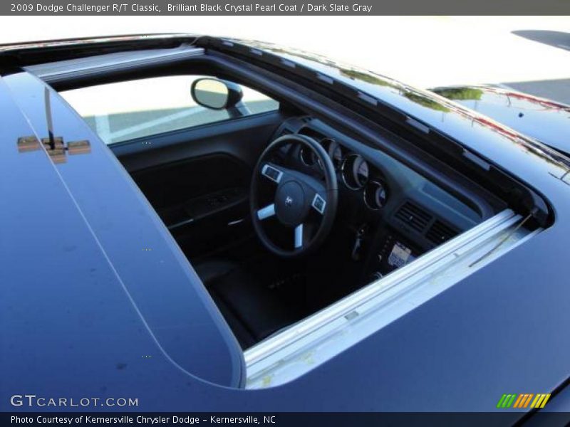 Brilliant Black Crystal Pearl Coat / Dark Slate Gray 2009 Dodge Challenger R/T Classic