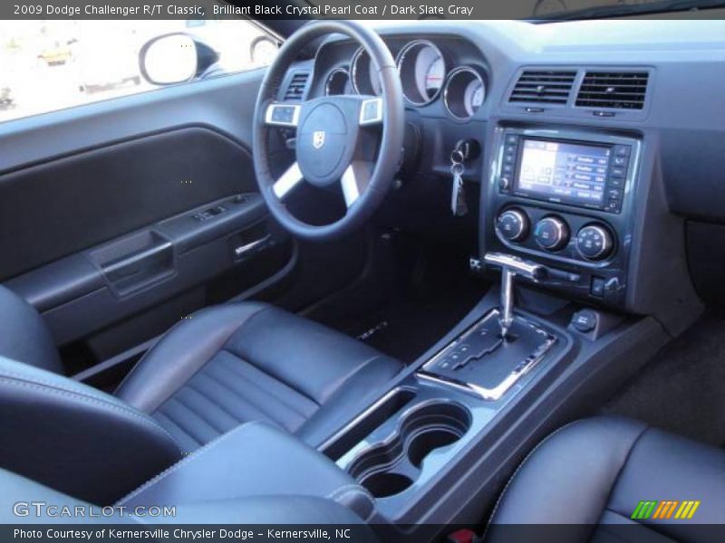 Brilliant Black Crystal Pearl Coat / Dark Slate Gray 2009 Dodge Challenger R/T Classic