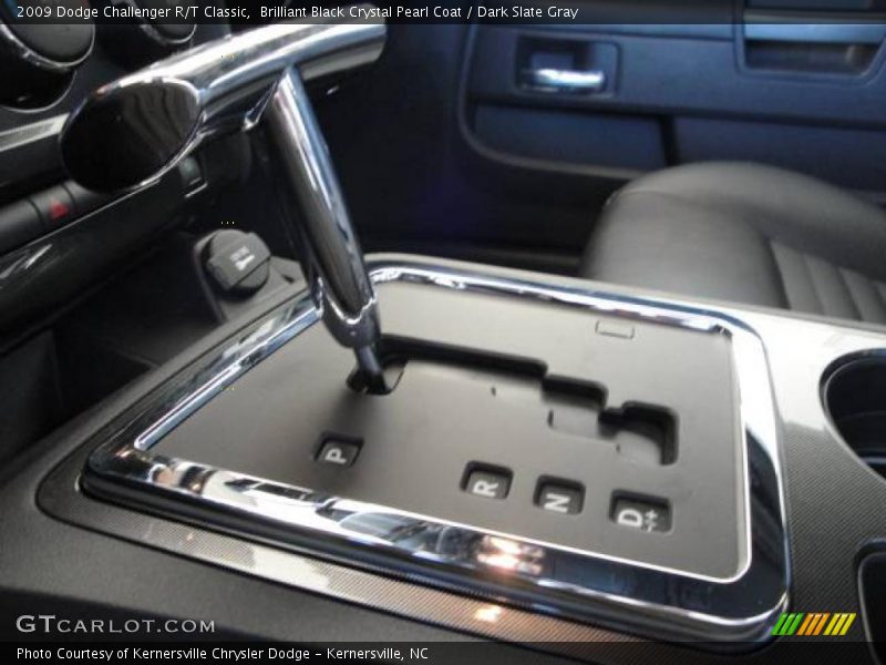 Brilliant Black Crystal Pearl Coat / Dark Slate Gray 2009 Dodge Challenger R/T Classic