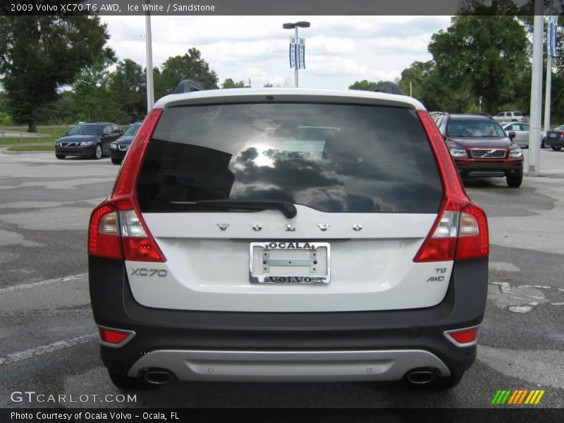 Ice White / Sandstone 2009 Volvo XC70 T6 AWD