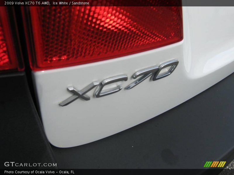 Ice White / Sandstone 2009 Volvo XC70 T6 AWD