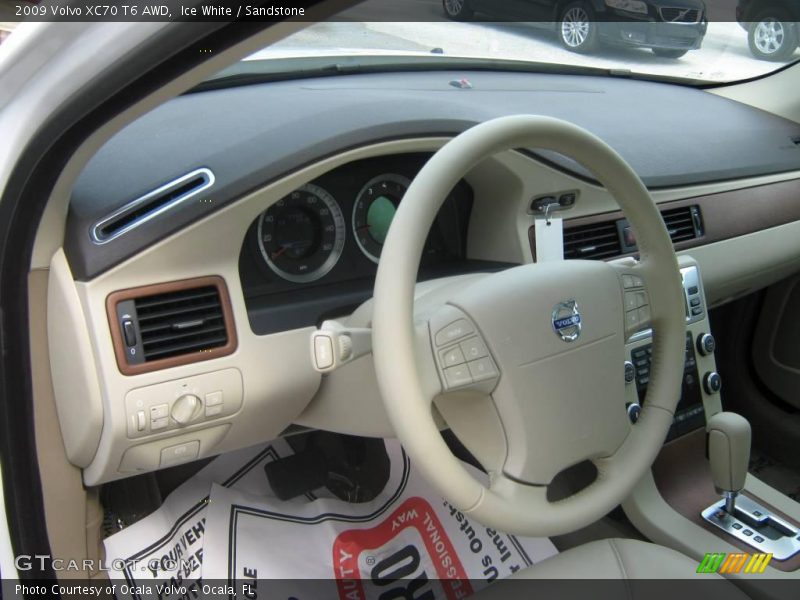 Ice White / Sandstone 2009 Volvo XC70 T6 AWD