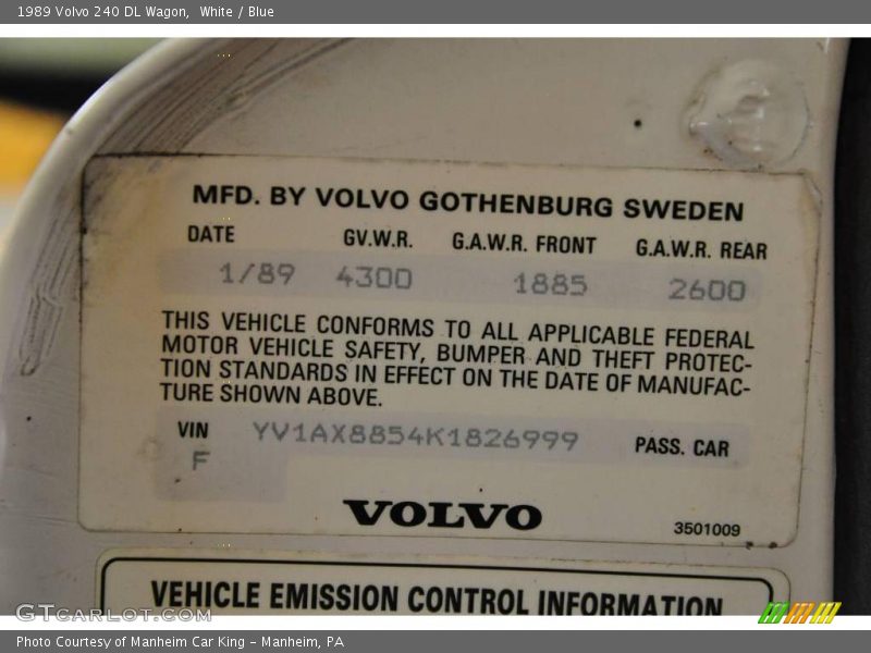 White / Blue 1989 Volvo 240 DL Wagon