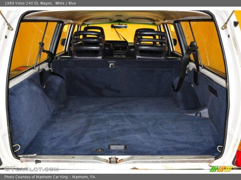 White / Blue 1989 Volvo 240 DL Wagon