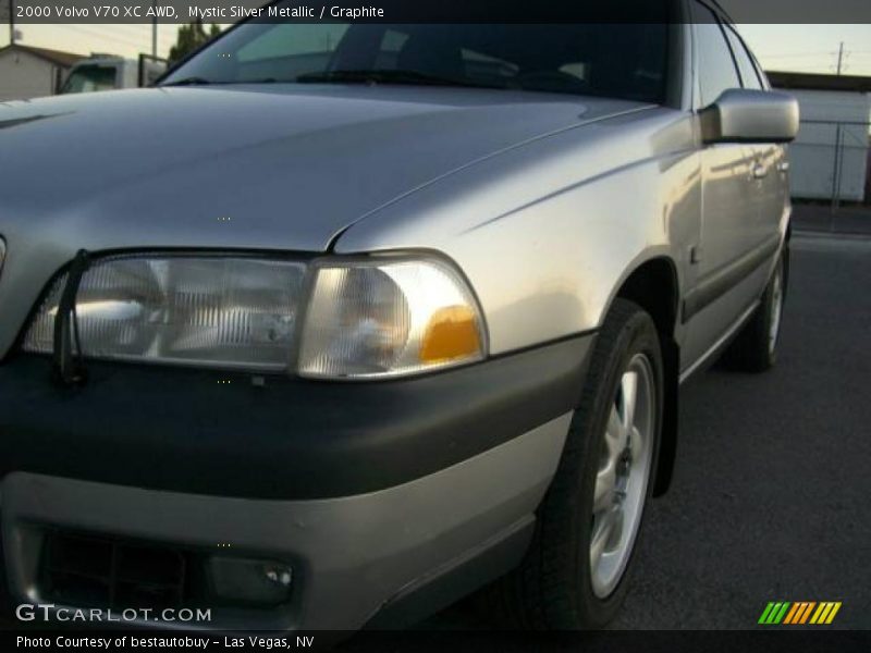 Mystic Silver Metallic / Graphite 2000 Volvo V70 XC AWD