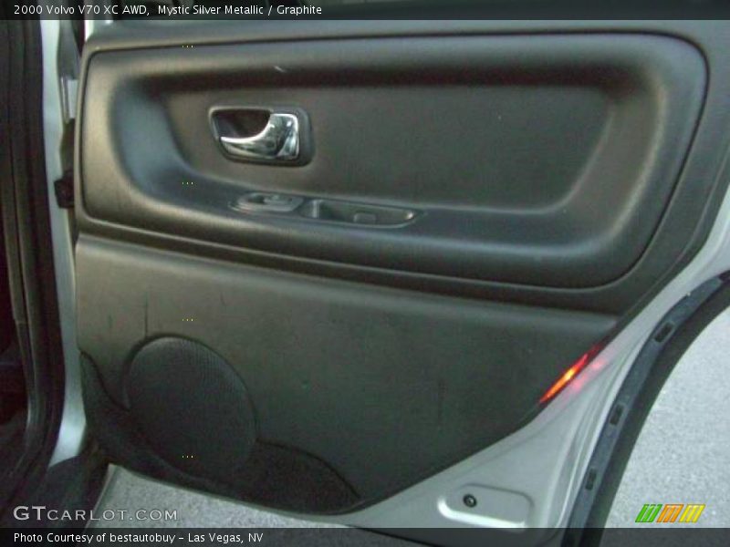 Mystic Silver Metallic / Graphite 2000 Volvo V70 XC AWD