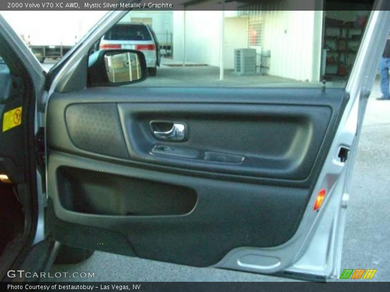 Mystic Silver Metallic / Graphite 2000 Volvo V70 XC AWD