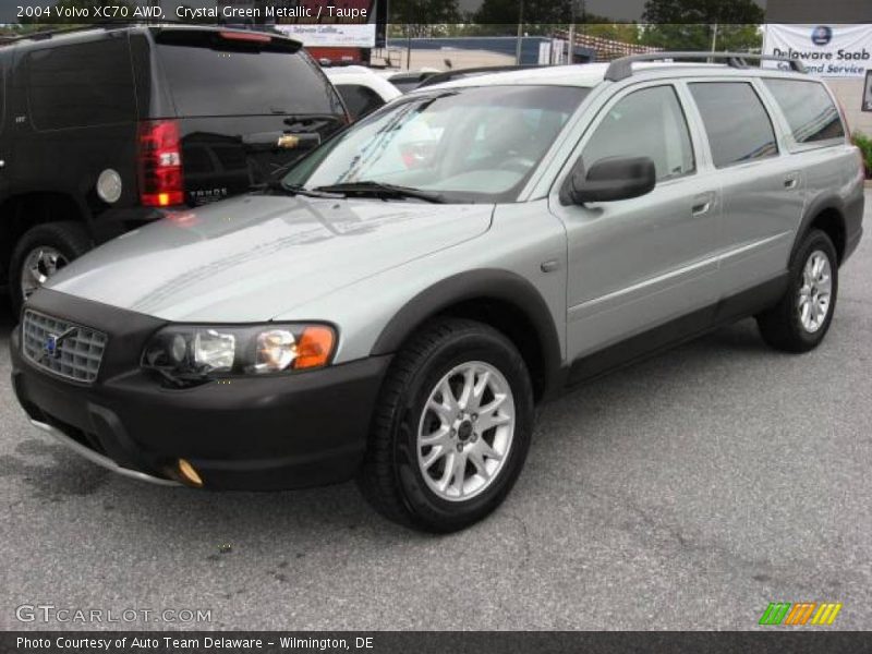Crystal Green Metallic / Taupe 2004 Volvo XC70 AWD
