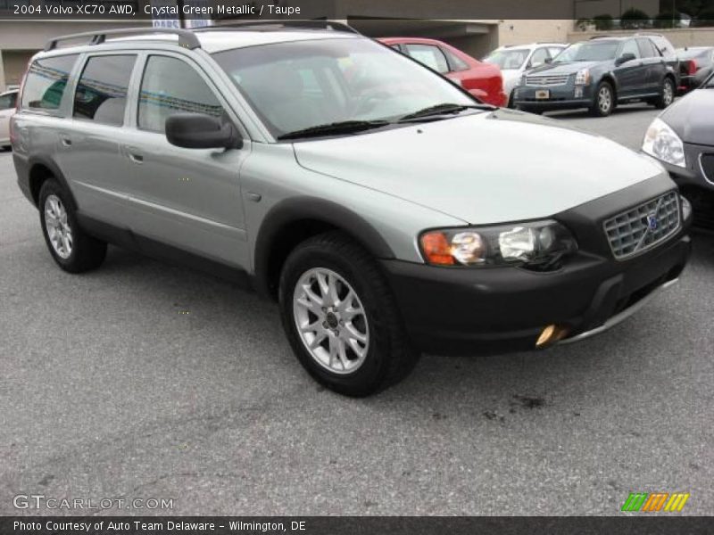 Crystal Green Metallic / Taupe 2004 Volvo XC70 AWD
