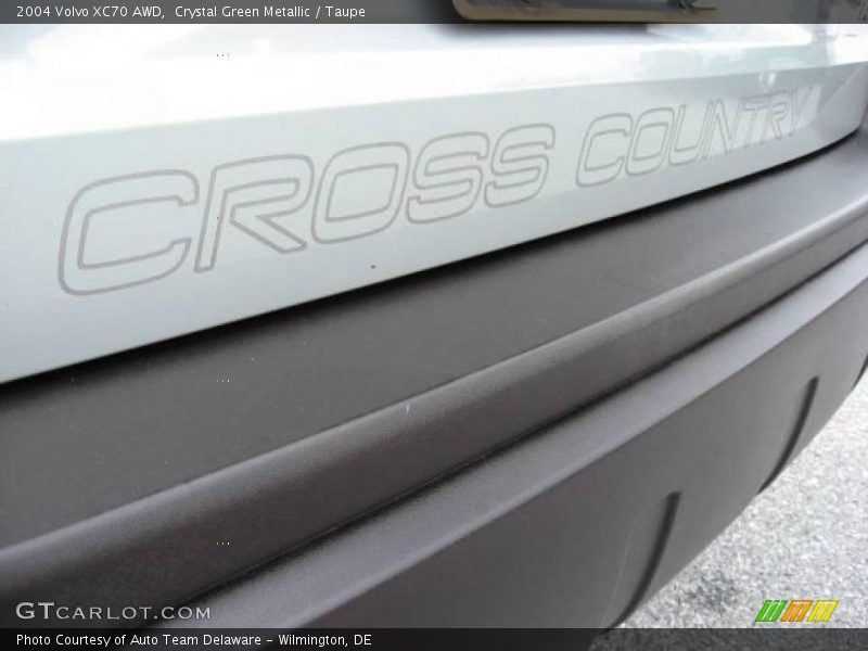 Crystal Green Metallic / Taupe 2004 Volvo XC70 AWD