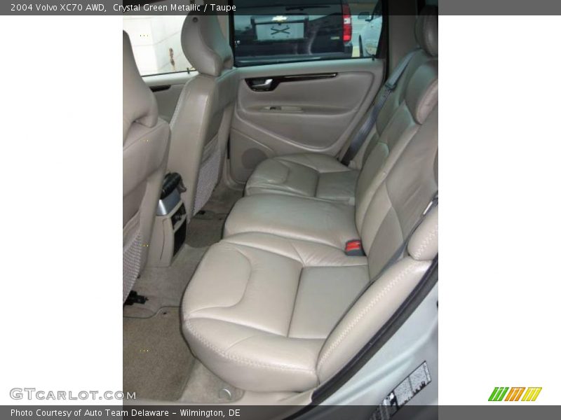 Crystal Green Metallic / Taupe 2004 Volvo XC70 AWD