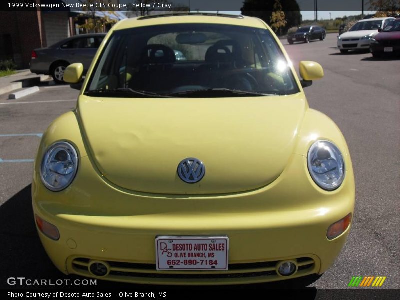 Yellow / Gray 1999 Volkswagen New Beetle GLS Coupe