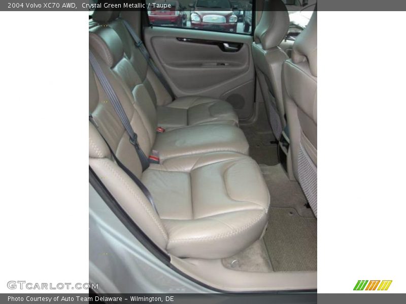 Crystal Green Metallic / Taupe 2004 Volvo XC70 AWD
