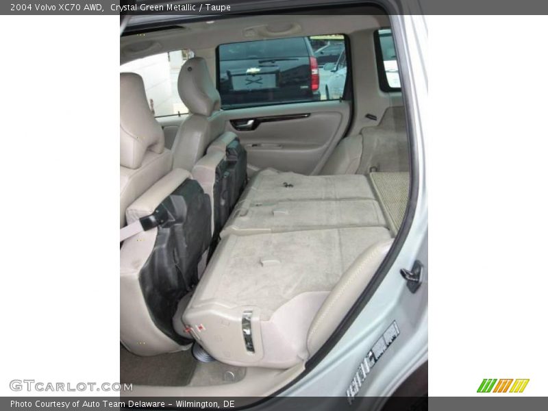 Crystal Green Metallic / Taupe 2004 Volvo XC70 AWD