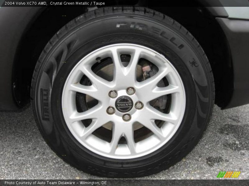 Crystal Green Metallic / Taupe 2004 Volvo XC70 AWD