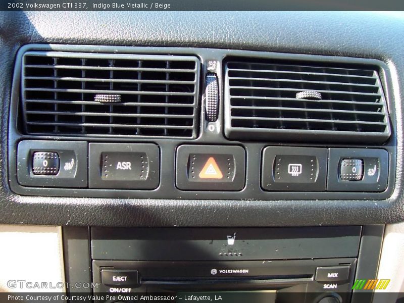 Indigo Blue Metallic / Beige 2002 Volkswagen GTI 337
