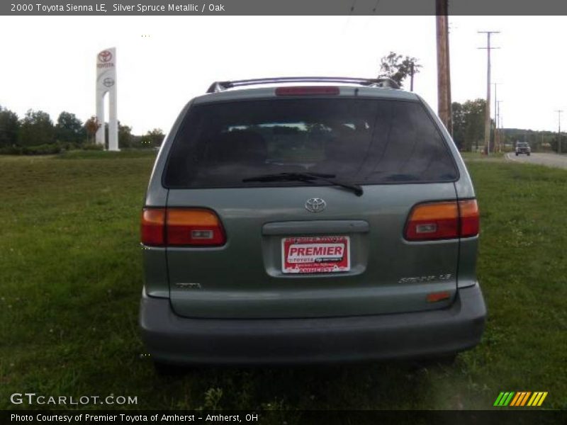 Silver Spruce Metallic / Oak 2000 Toyota Sienna LE