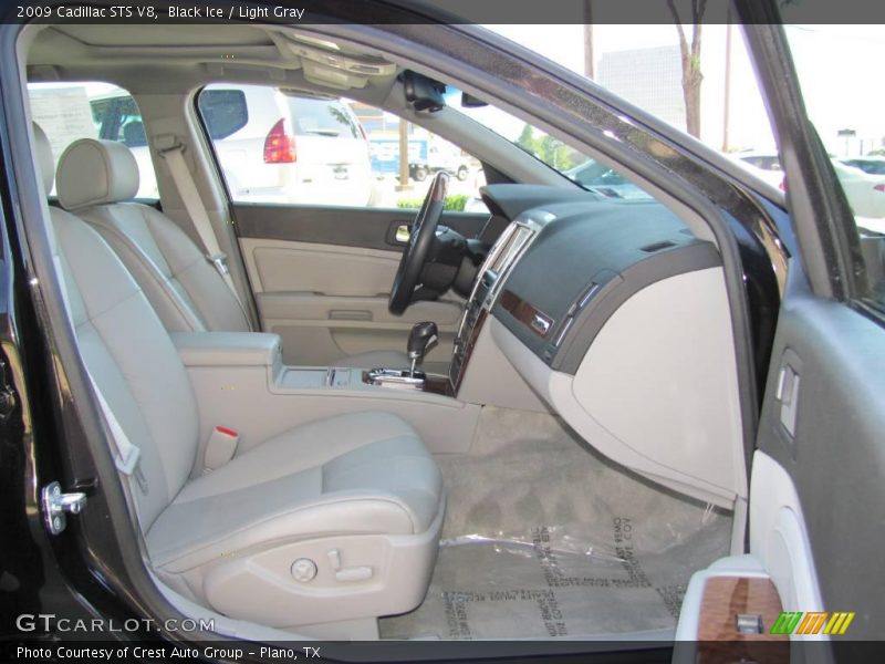 Black Ice / Light Gray 2009 Cadillac STS V8