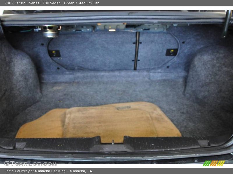 Green / Medium Tan 2002 Saturn L Series L300 Sedan
