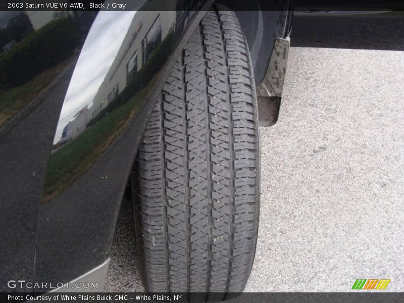 Black / Gray 2003 Saturn VUE V6 AWD