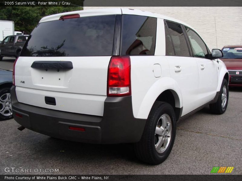 Polar White / Gray 2005 Saturn VUE