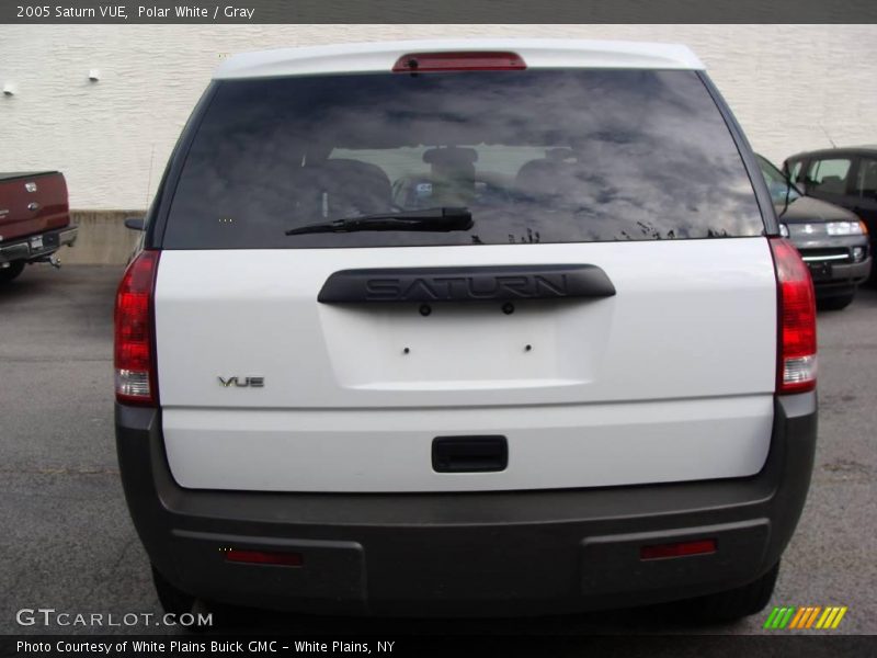 Polar White / Gray 2005 Saturn VUE