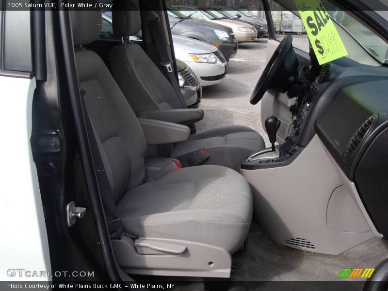 Polar White / Gray 2005 Saturn VUE