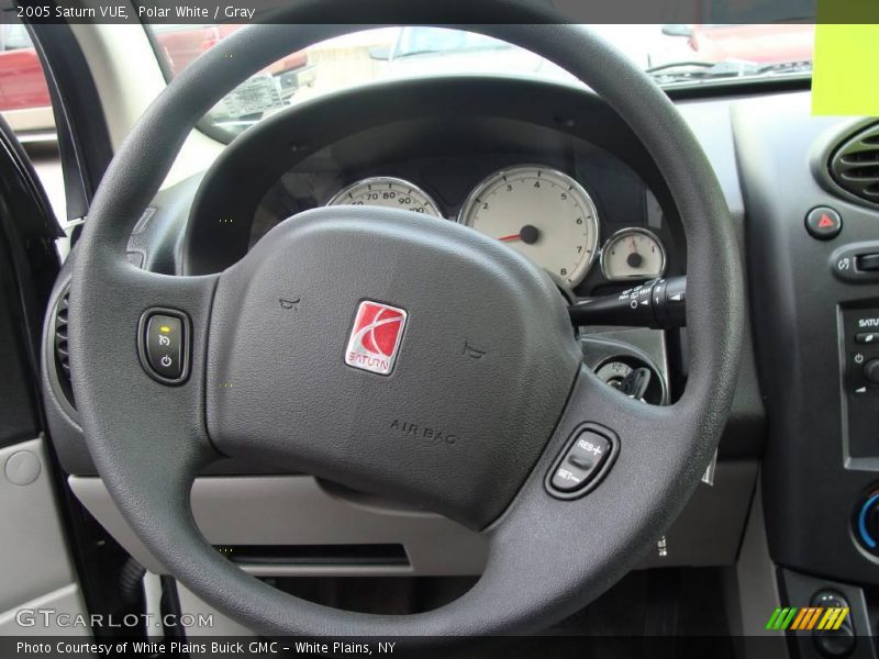 Polar White / Gray 2005 Saturn VUE
