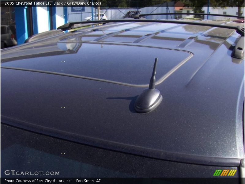 Black / Gray/Dark Charcoal 2005 Chevrolet Tahoe LT