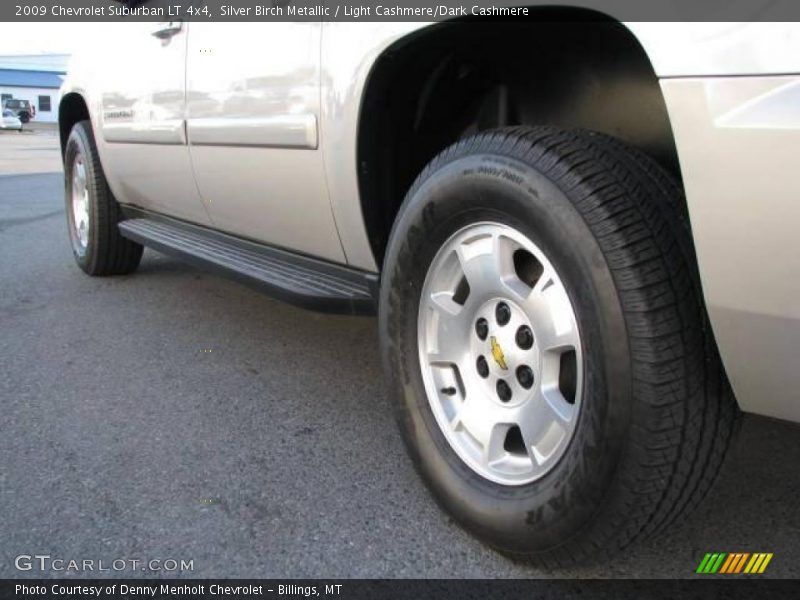 Silver Birch Metallic / Light Cashmere/Dark Cashmere 2009 Chevrolet Suburban LT 4x4